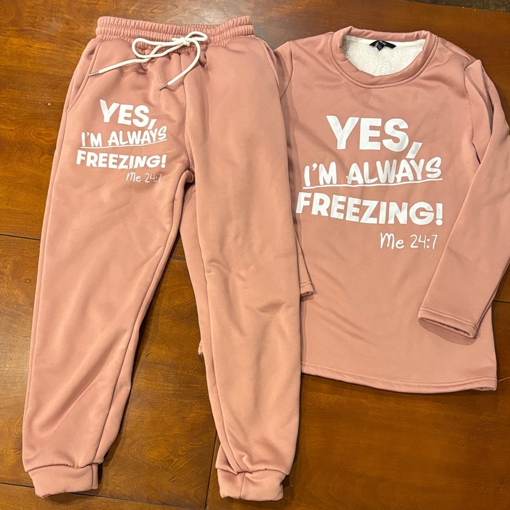 Pink Women's Track Pants & Sweatshirt‎ Set